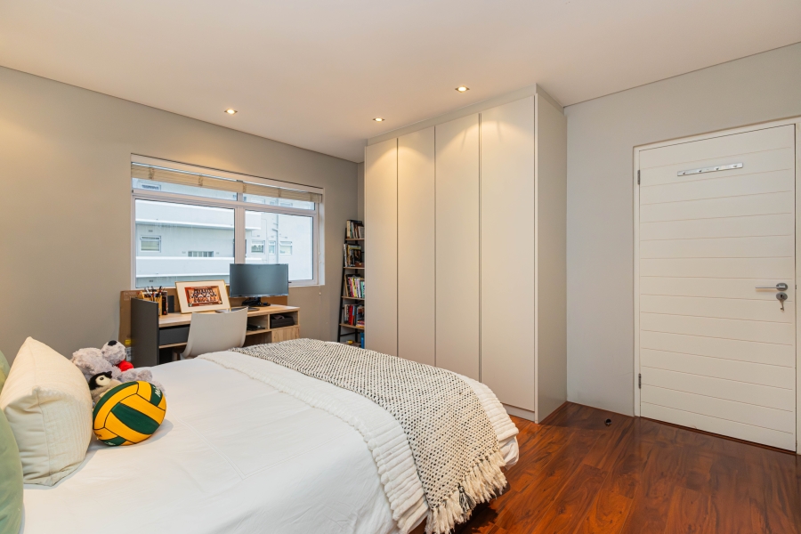 To Let 3 Bedroom Property for Rent in Sea Point Western Cape